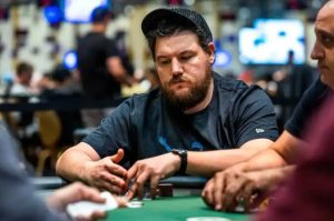 Shaun Deeb 曝光线下荷官洗牌作弊